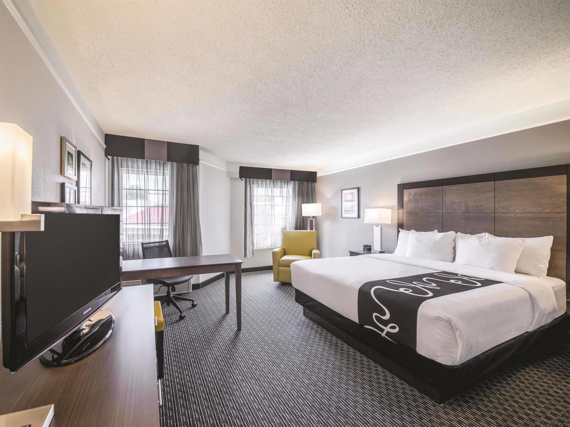 Hotel La Quinta By Wyndham At The Domain