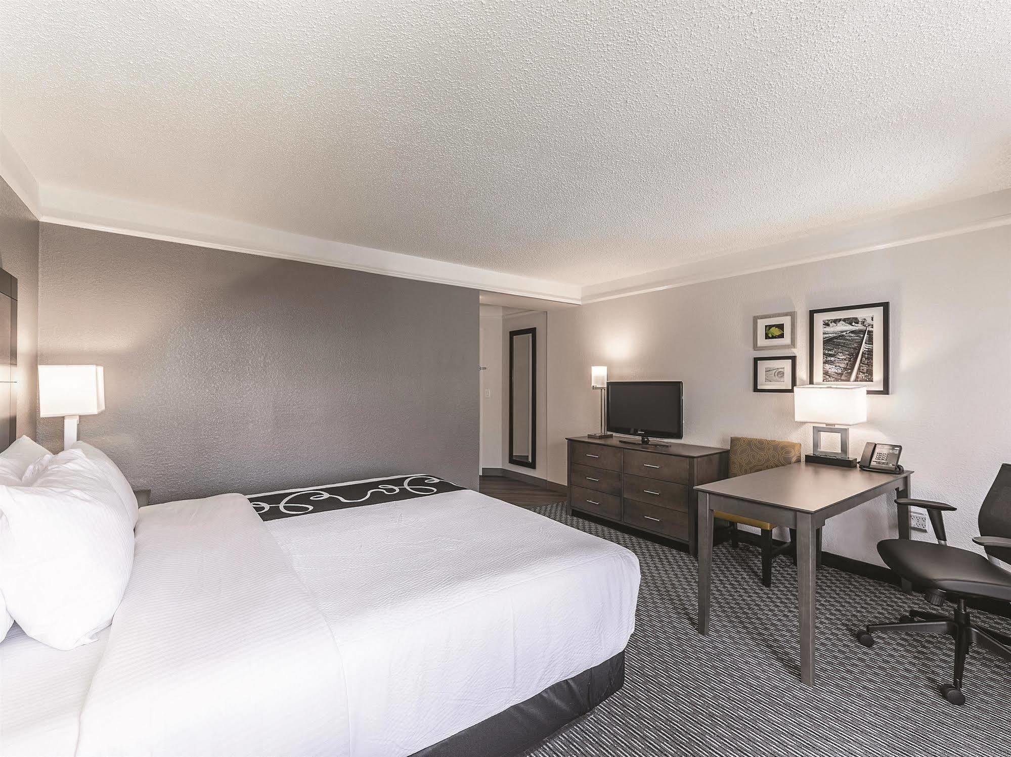 La Quinta By Wyndham At The Domain
