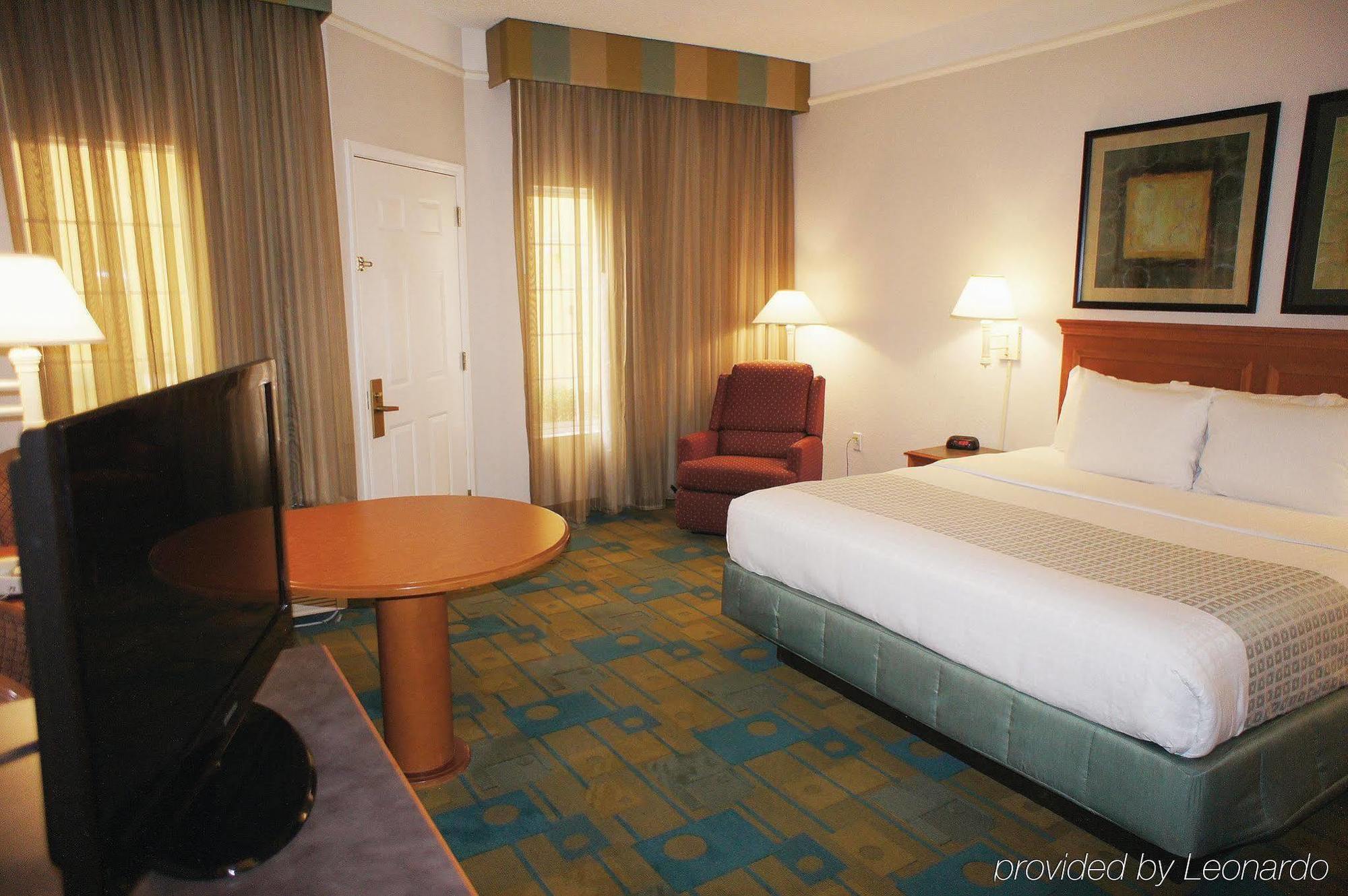La Quinta By Wyndham At The Domain Hotel 3*