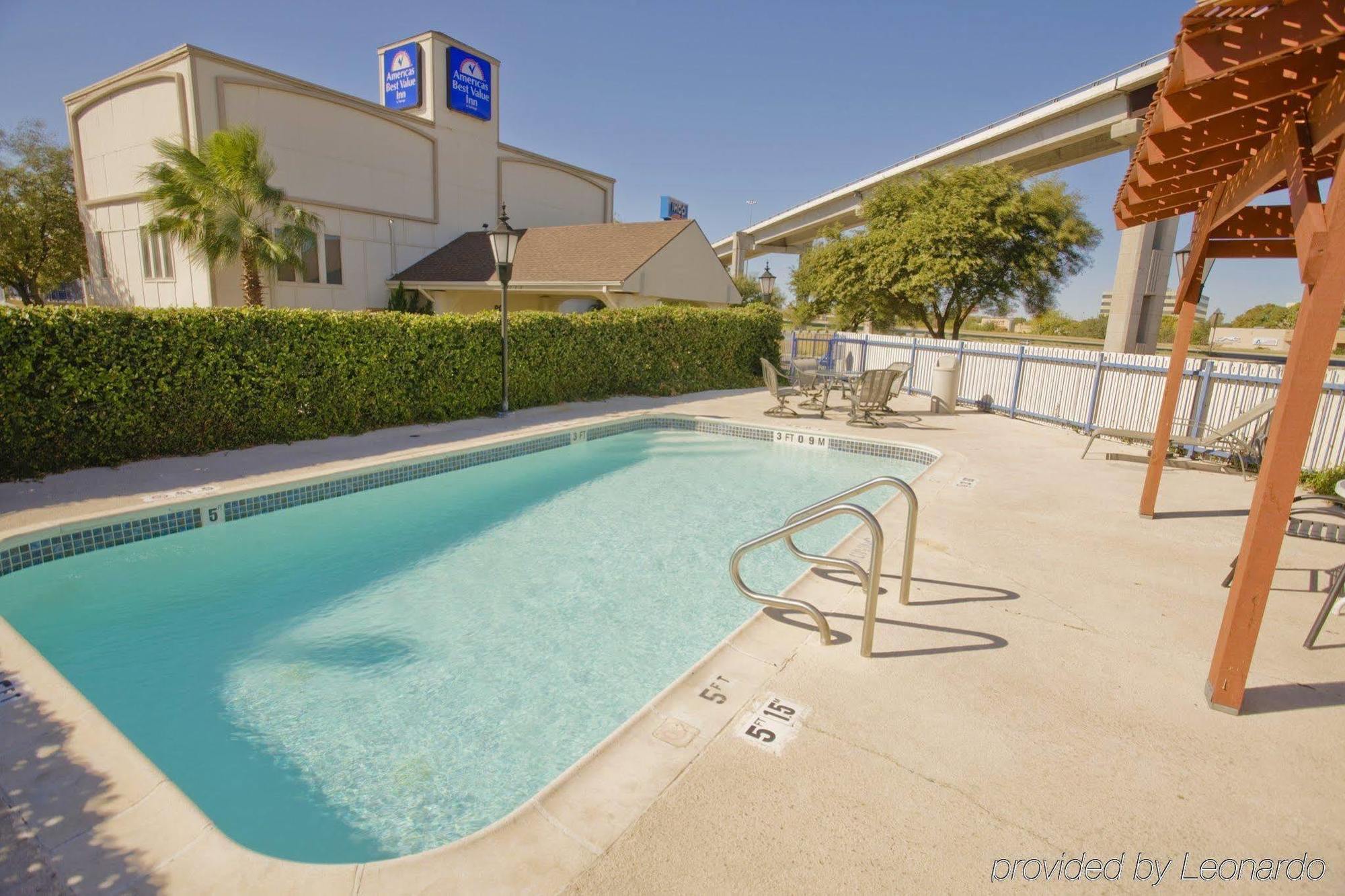 Americas Value Motel Austin