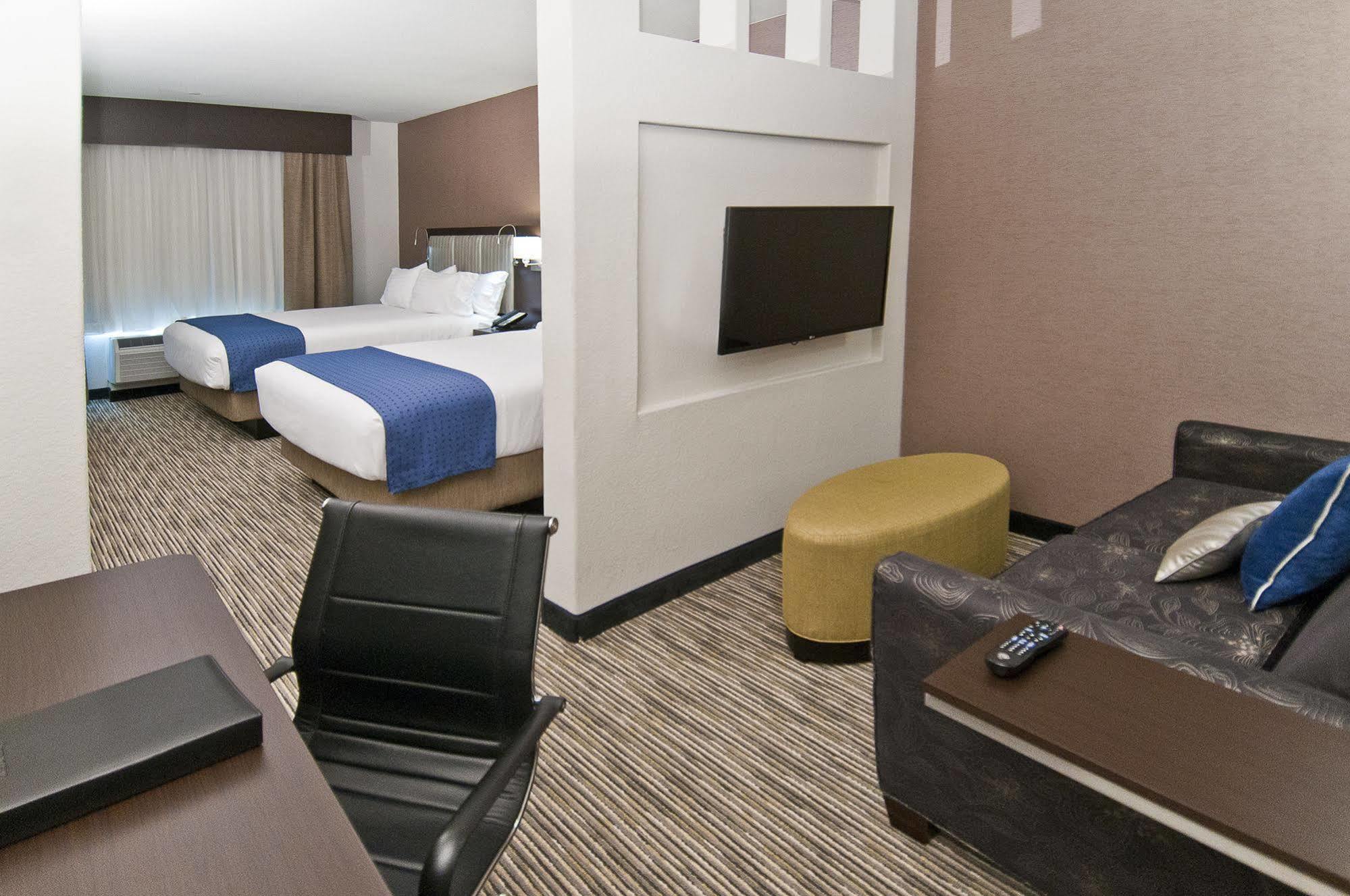 Hotel Airport By Ihg Austin
