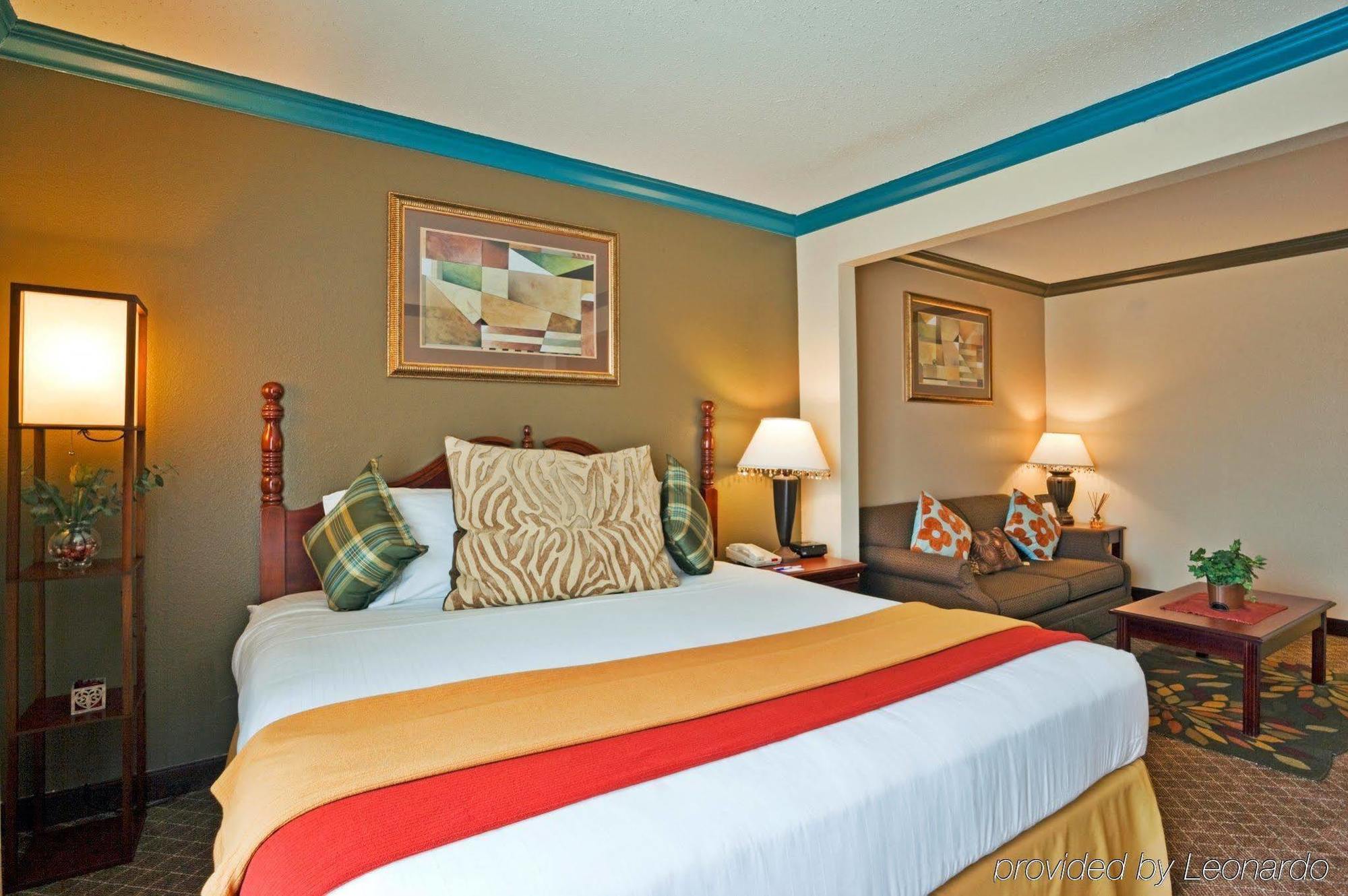 Express & North By Ihg 3*