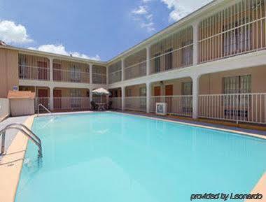 Super 8 By Wyndham Downtown/capitol Area 2* Austin