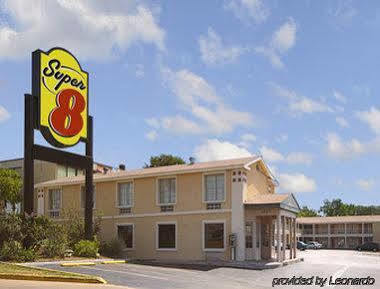 Super 8 By Wyndham Downtown/capitol Area Motel 2*