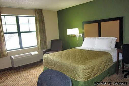 Extended America Select - - Northwest - Lakeline Mall Hotel