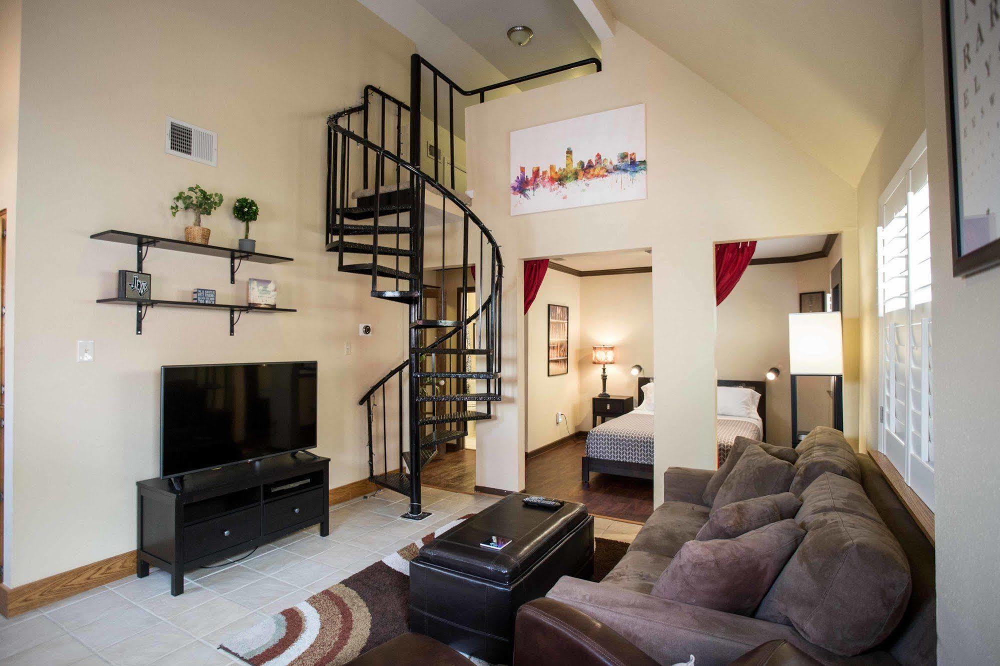 Penthouses At The Railyards Austin