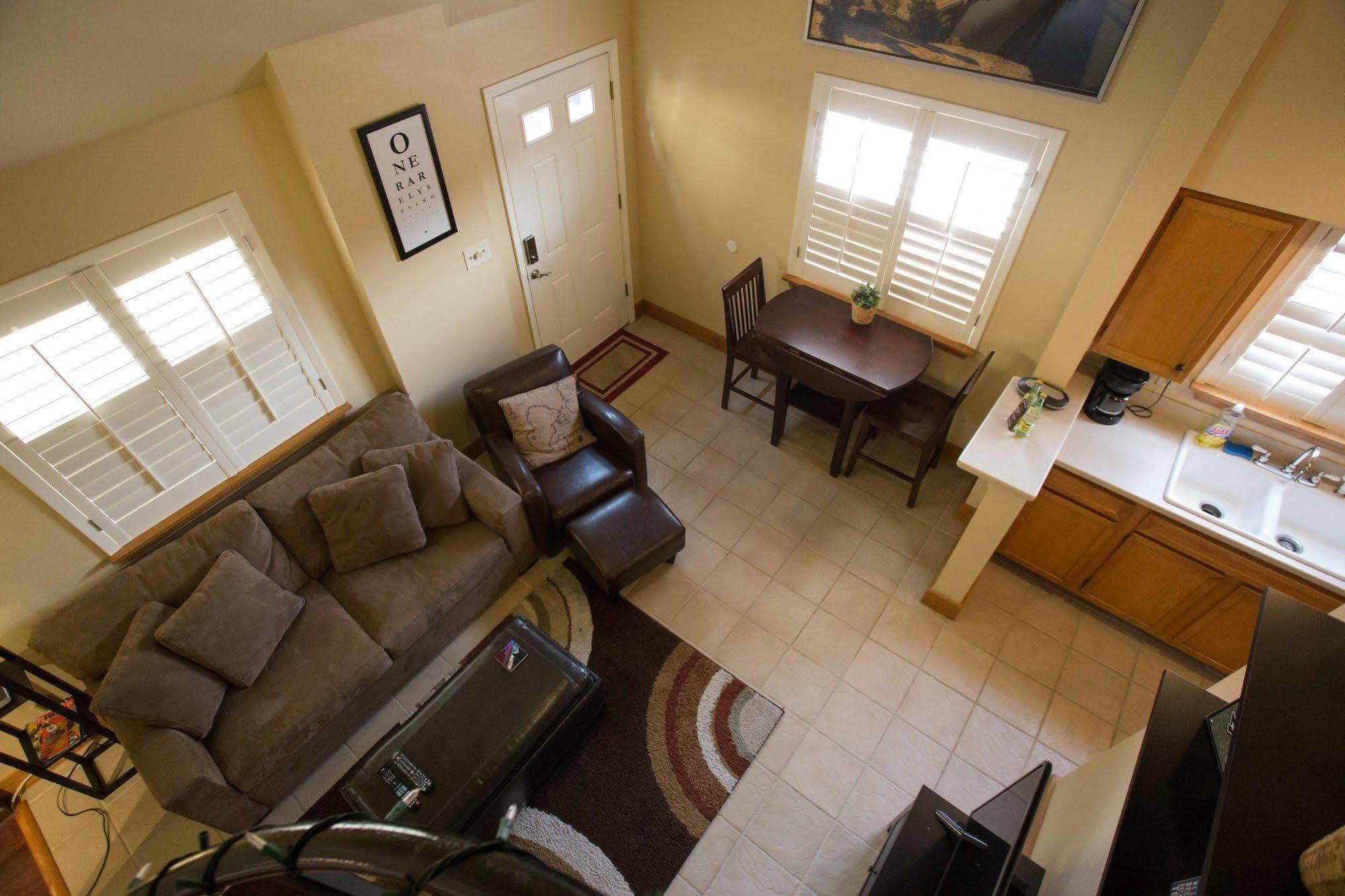 Penthouses At The Railyards Apartment *