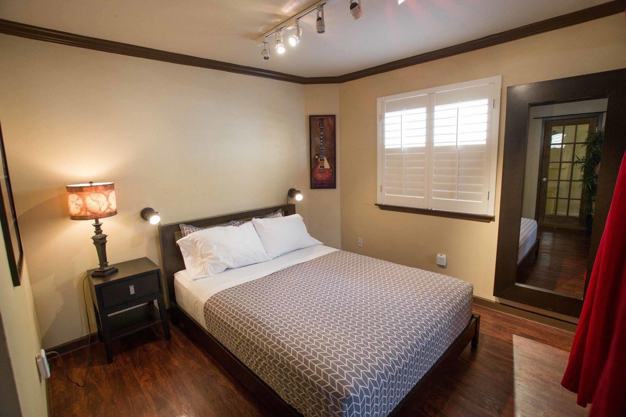 Penthouses At The Railyards Apartment *
