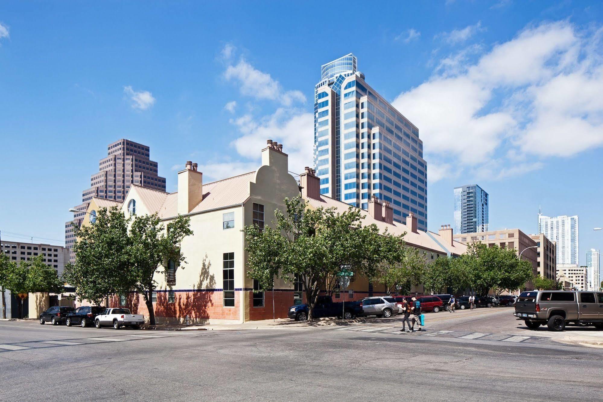 Penthouses At The Railyards Austin