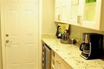 Apartment Guest Spaces - Vacation Austin
