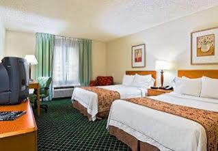 Hotel Fairfield & Area 3*