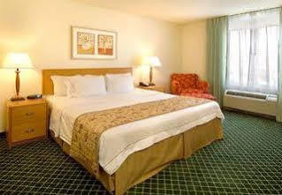 Hotel Fairfield & Area 3*