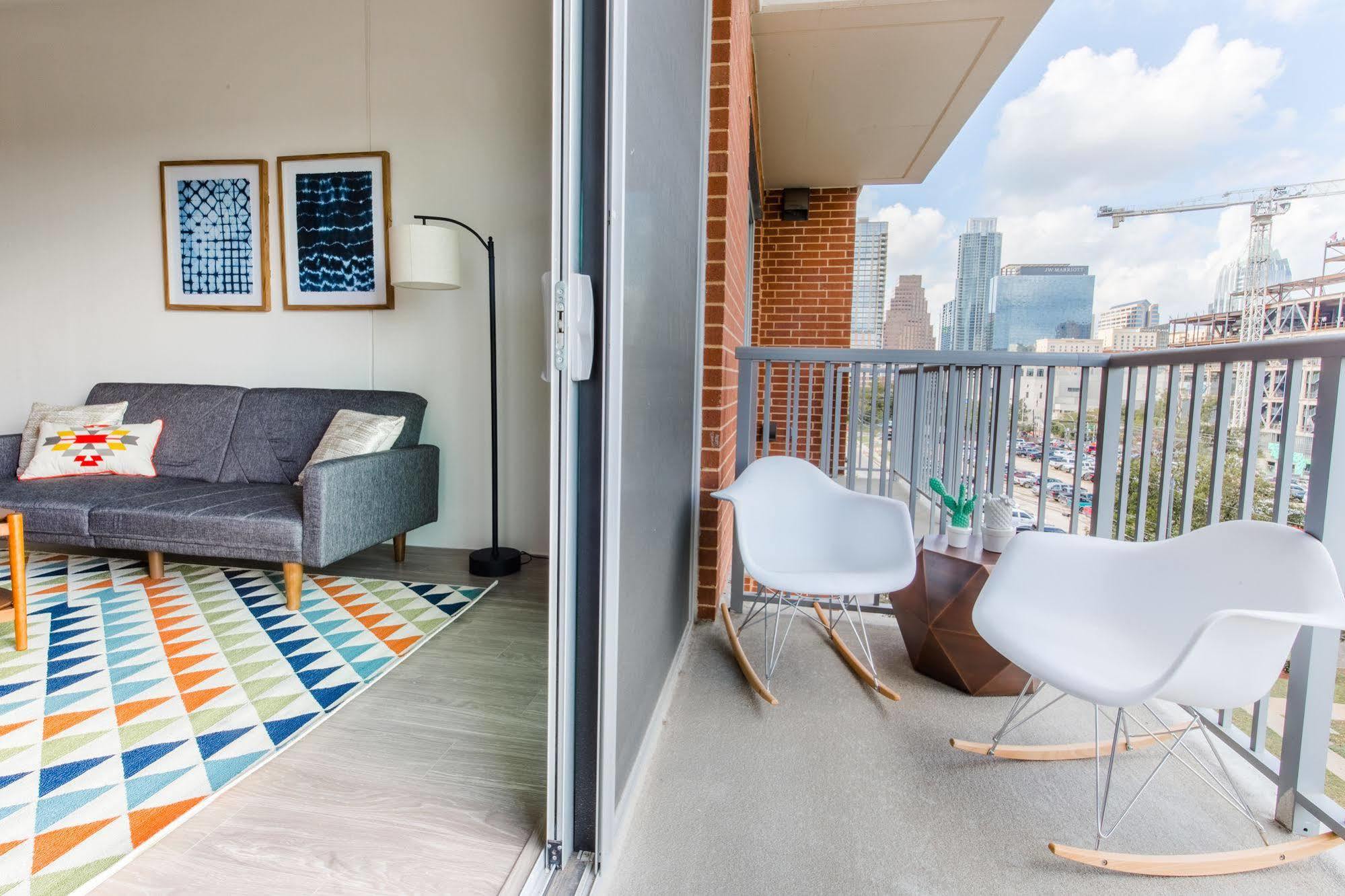 Locale Austin - Rainey Street Apartment