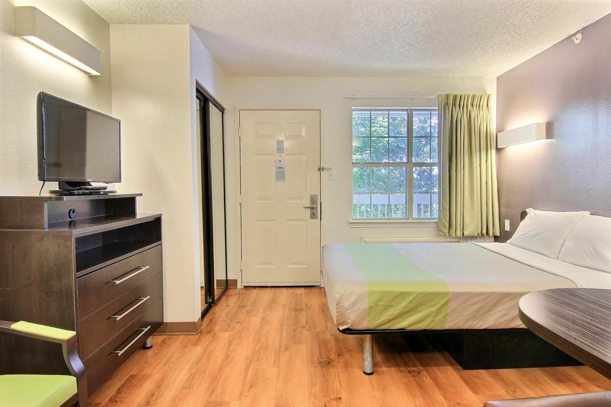 Hotel 6-austin, Tx - Northwest Austin