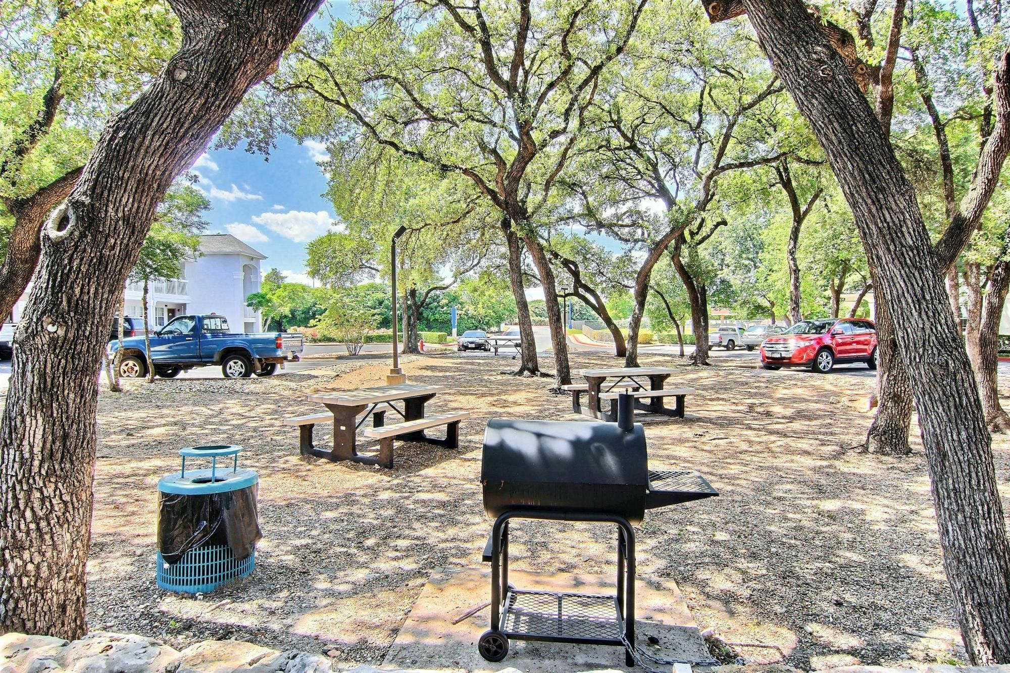 Hotel 6-austin, Tx - Northwest 2*