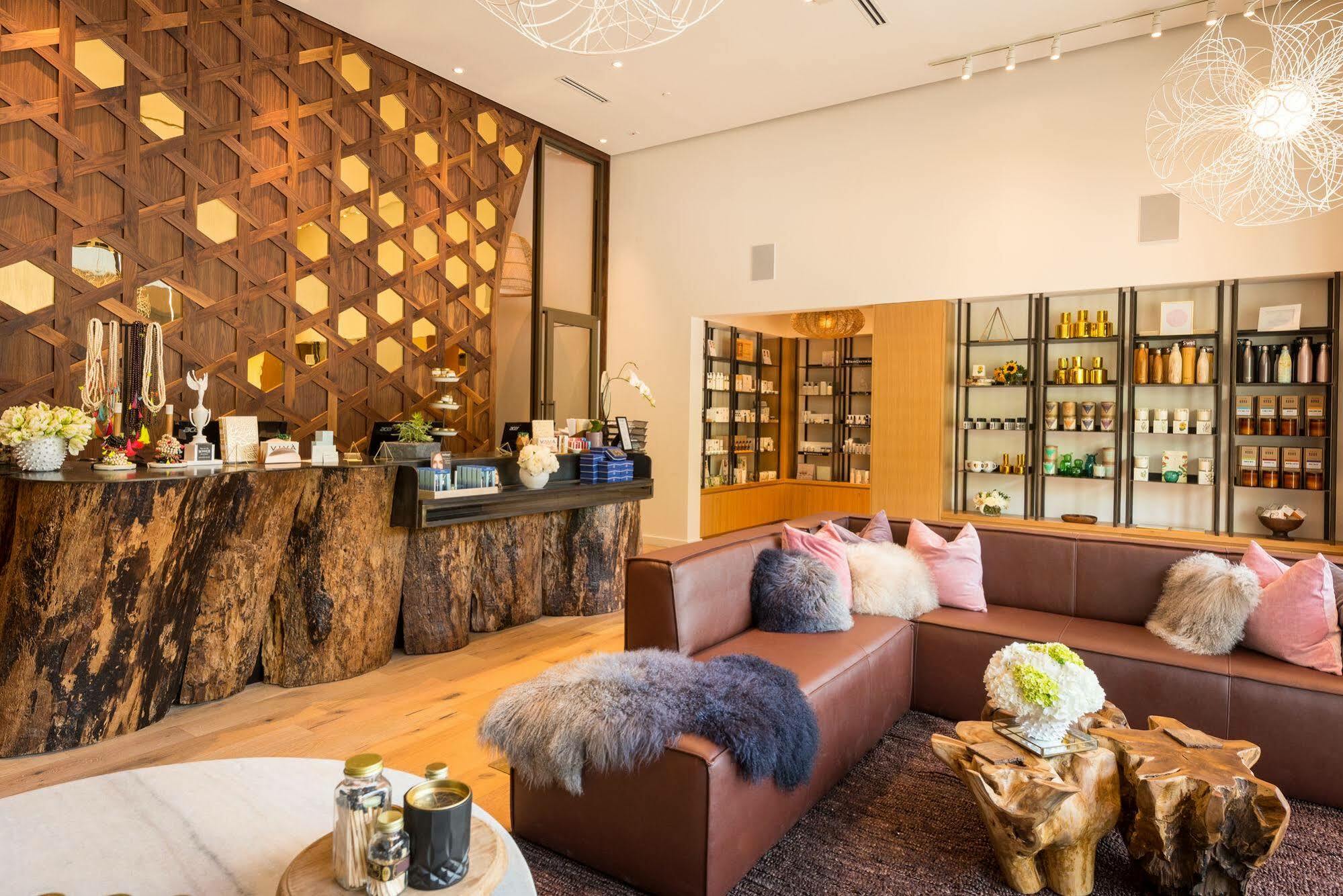 Archer Hotel 4*