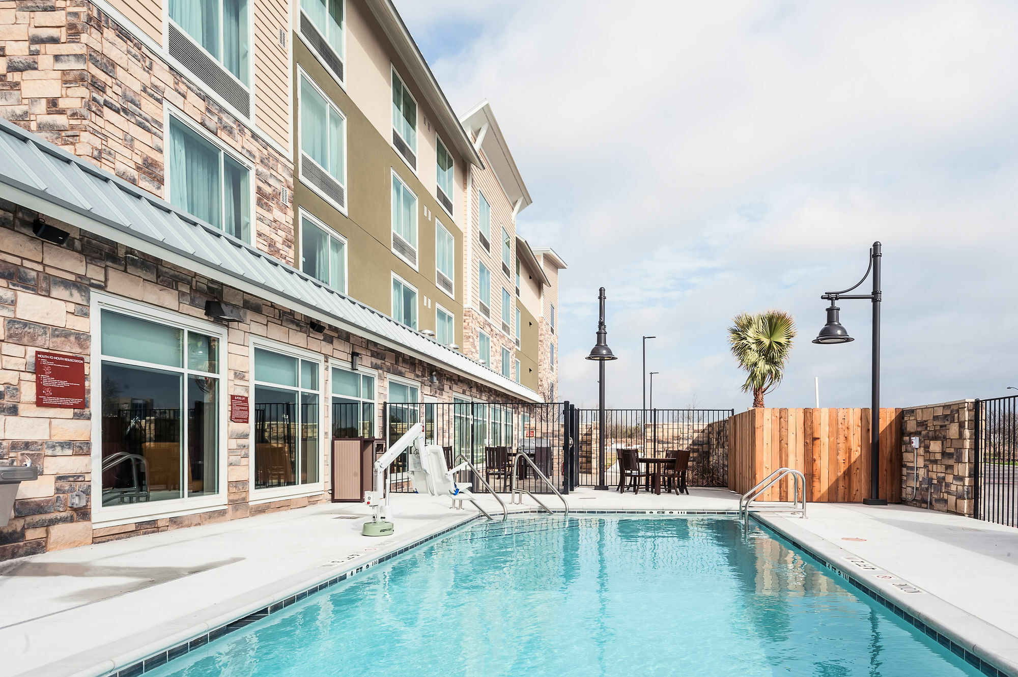 Hotel Towneplace By Marriott Parmer/tech Ridge