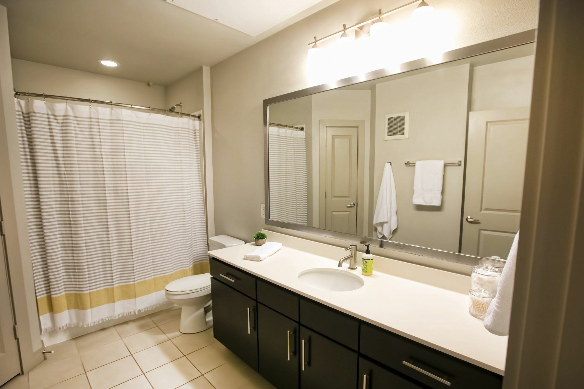 Apartment Locale Lakeshore *