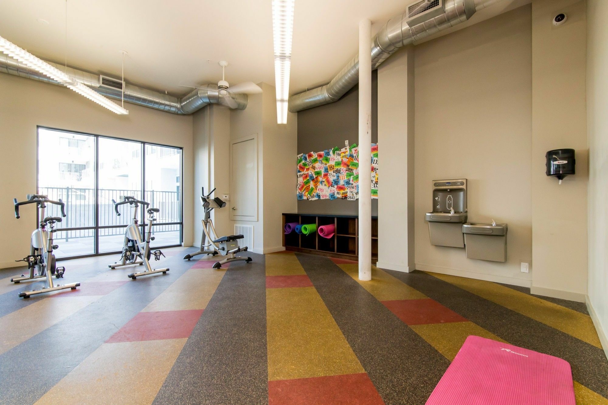 Apartment 6th Street Exclusives By Yourent *
