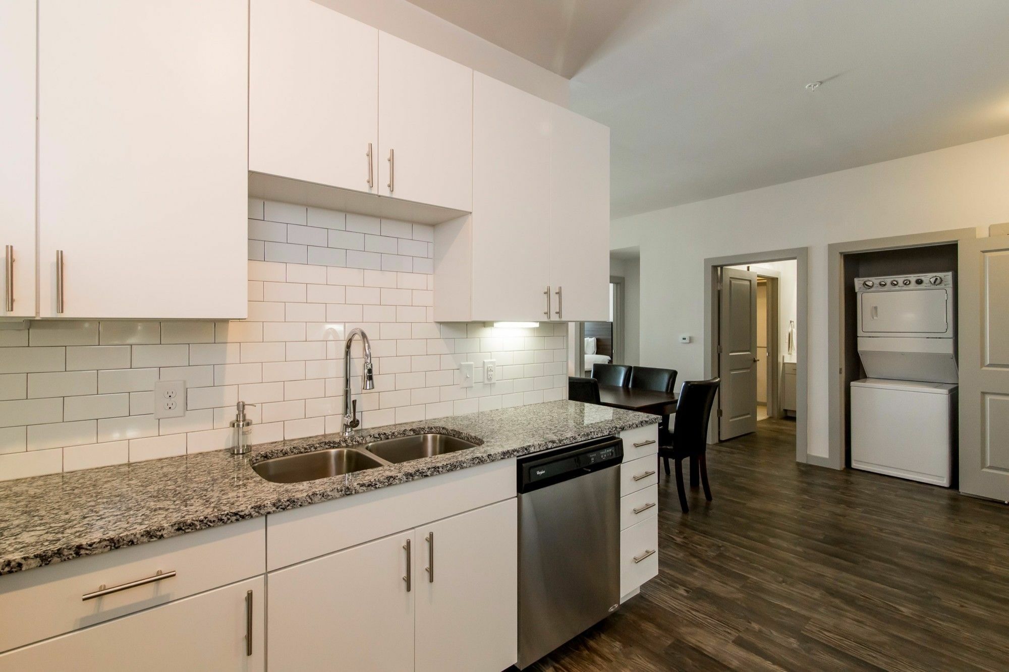 6th Street Exclusives By Yourent Apartment Austin