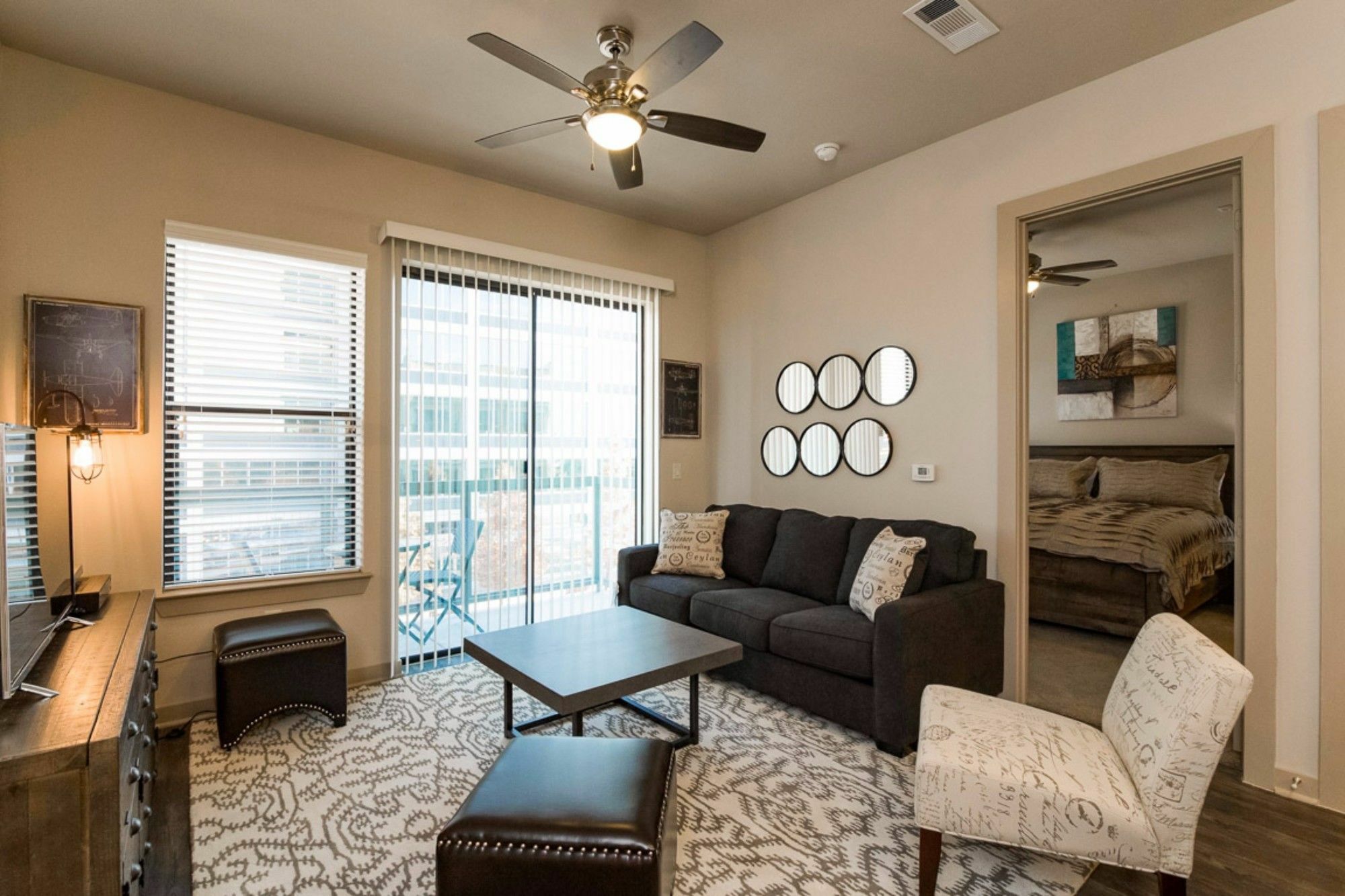 Park By Yourent Apartment