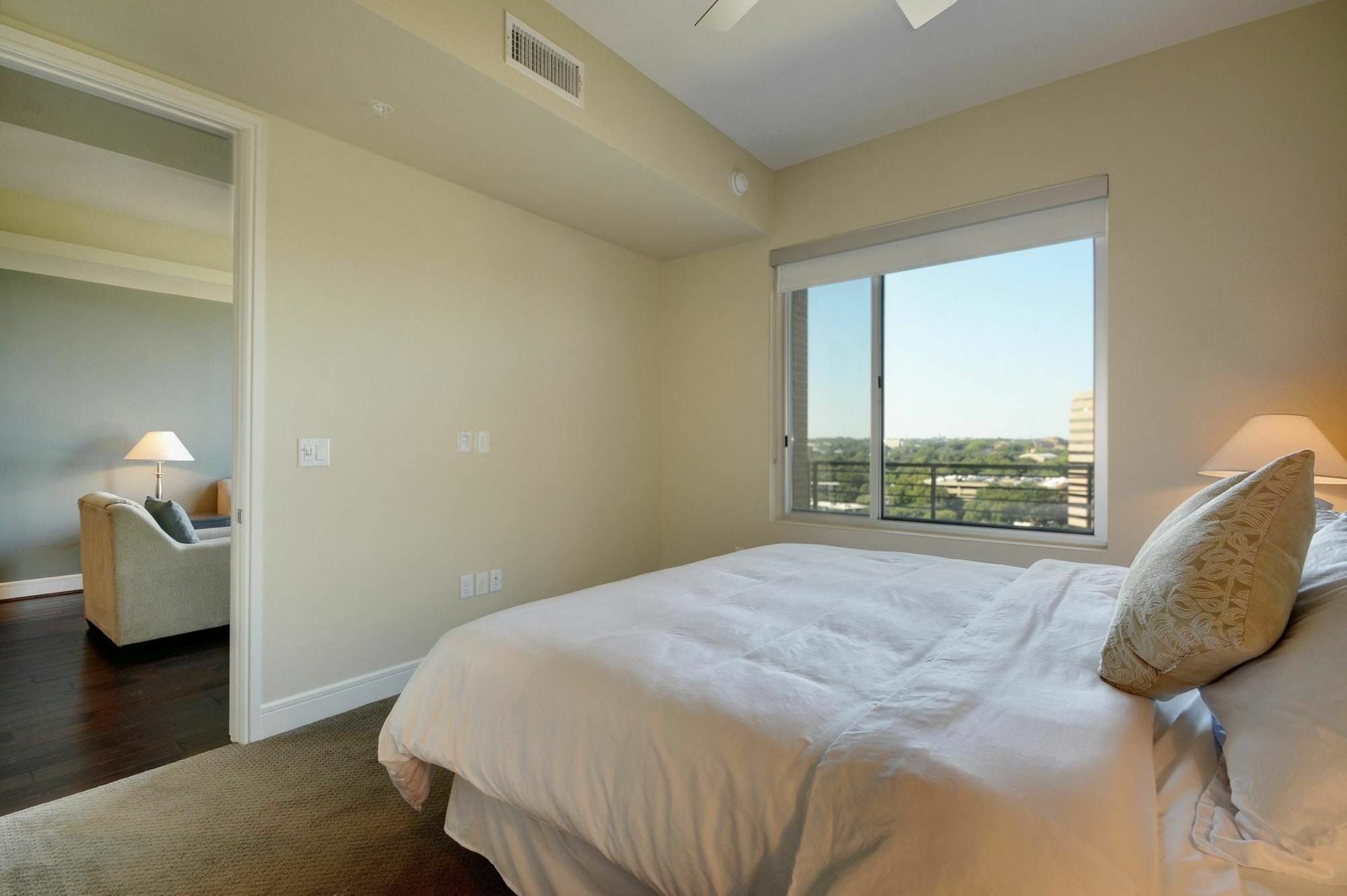 Apartment 214 Barton 1br 2br