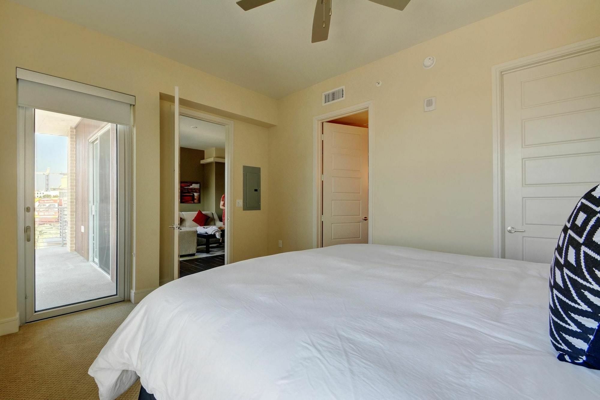 214 Barton 1br 2br Austin