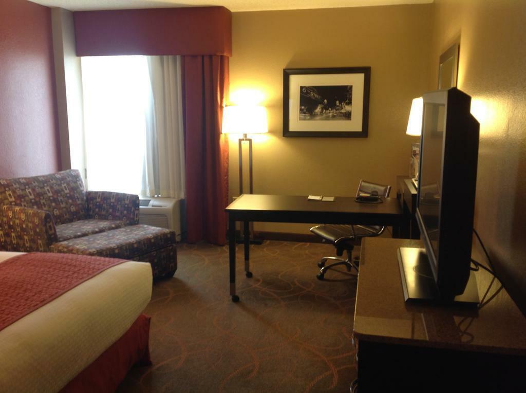 Doubletree By Hilton Austin-university Area Hotel Austin