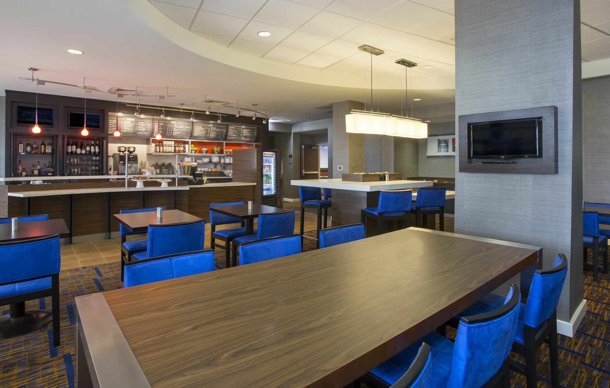 Courtyard Airport Hotel Austin