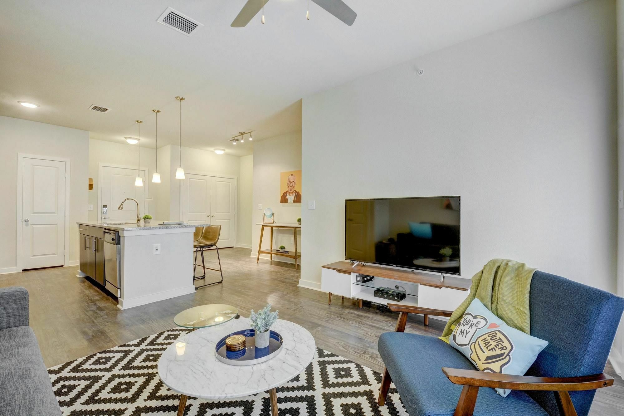 Locale Eastside Aparthotel 4*