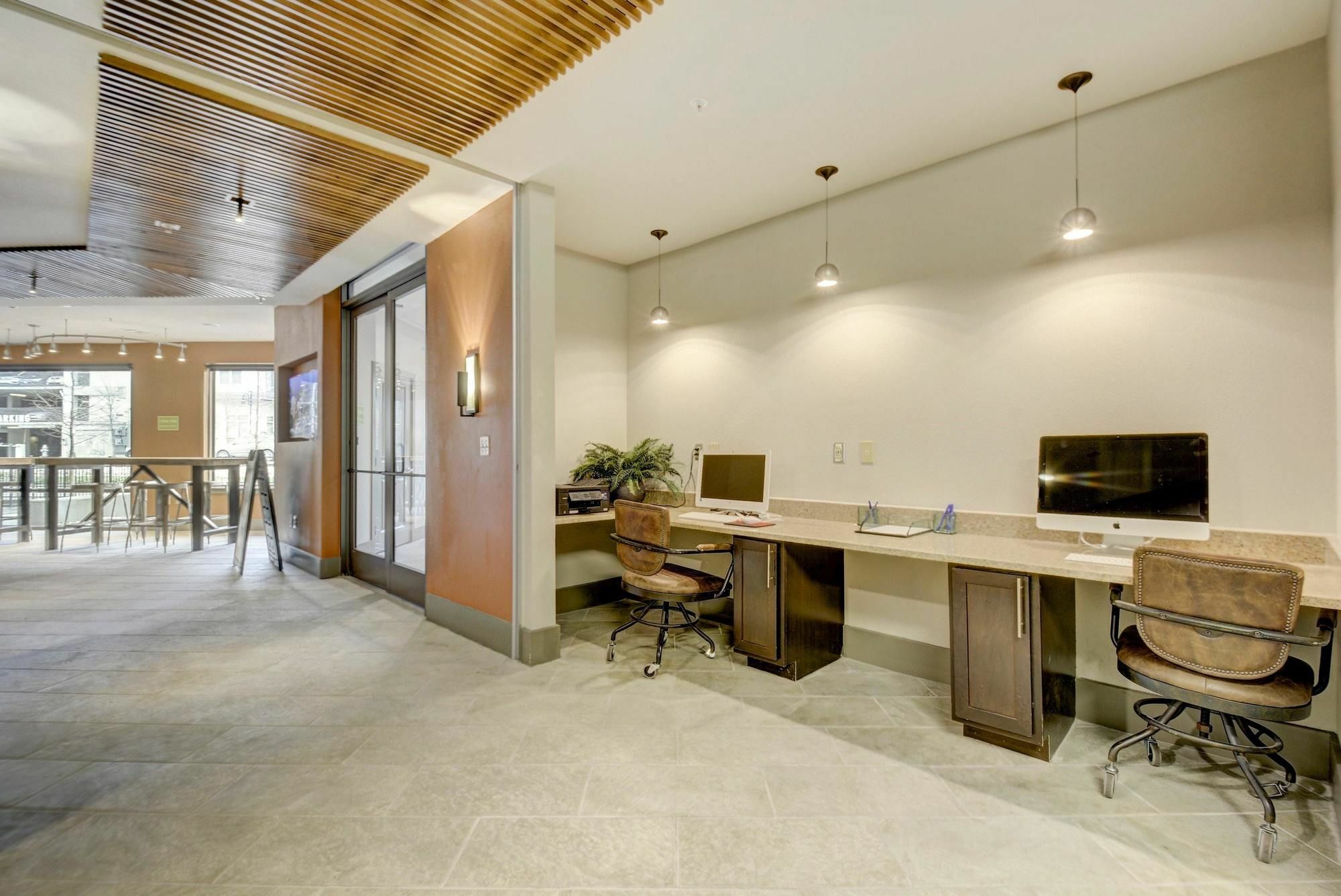 Aparthotel Locale Eastside 4*