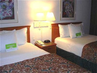 La Quinta By Wyndham At The Domain Hotel