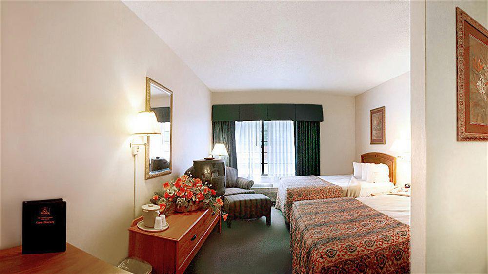 Hotel Quality & Airport 2*