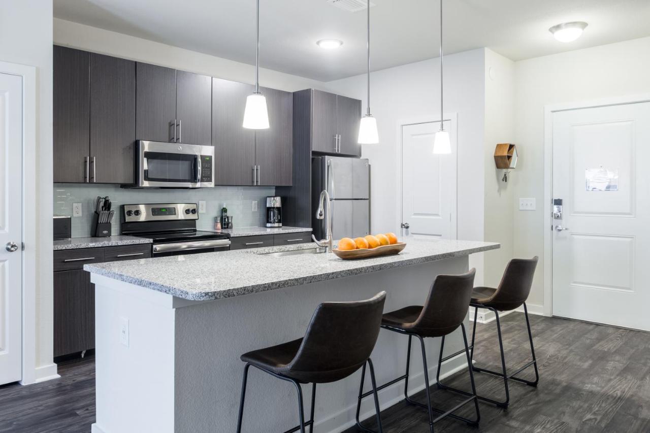 Locale Eastside 4*