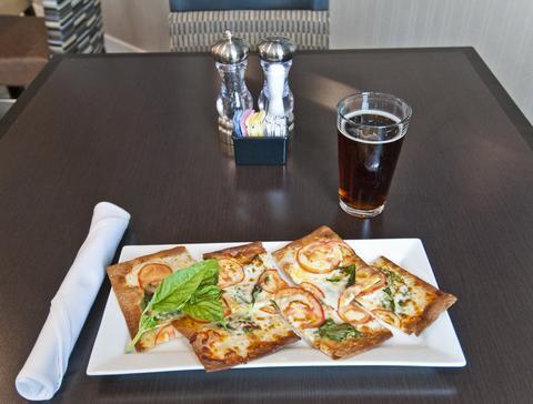 Airport By Ihg Hotel Austin
