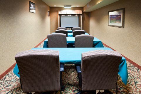 Hotel Express & Sw - Sunset Valley, And Ihg 3*