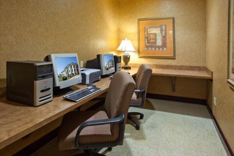 Express & Sw - Sunset Valley, And Ihg 3* Austin