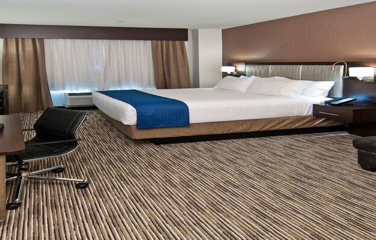 Airport By Ihg Hotel Austin