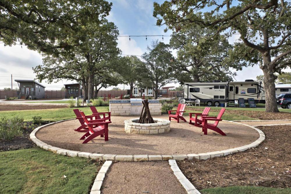Austin's Original Tiny Hotel/ Oak Forest Austin