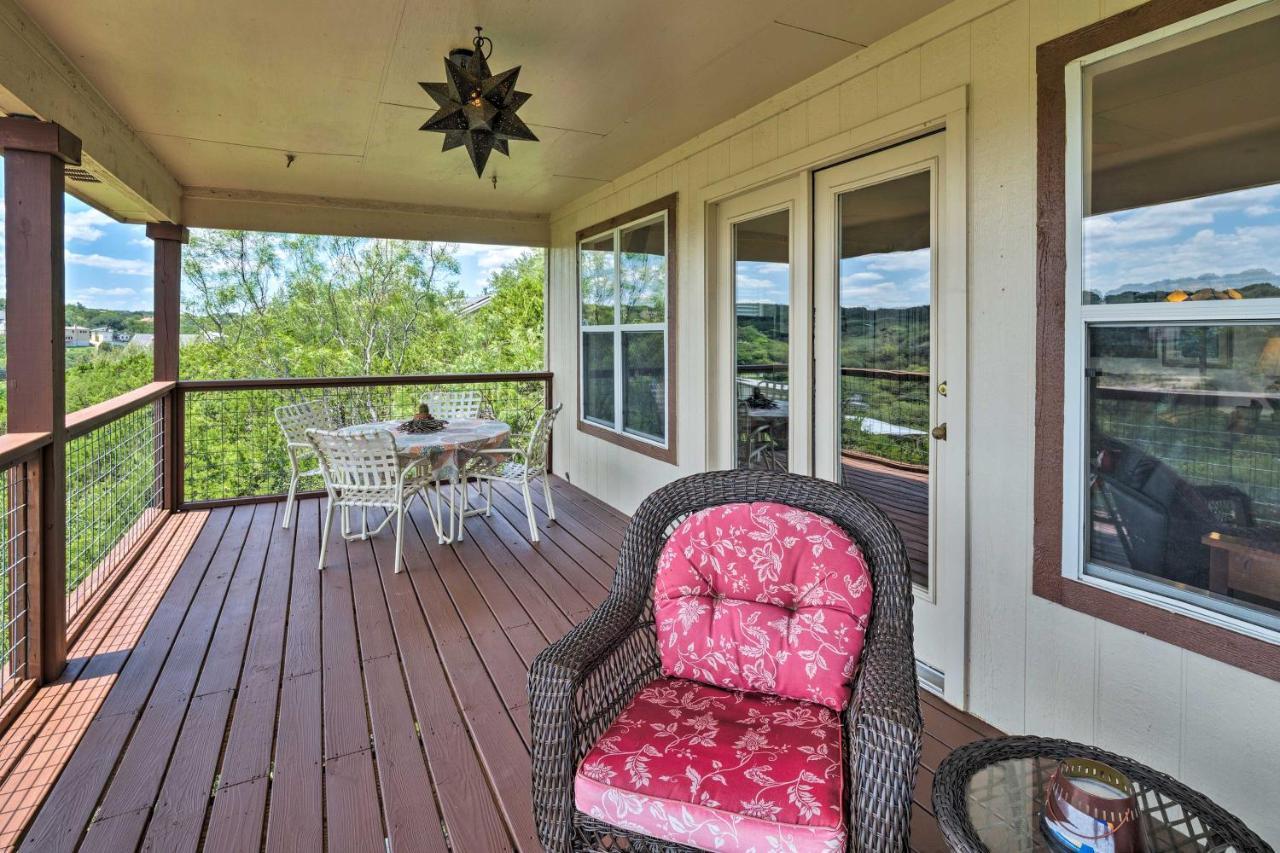 With 2 Furnished Decks And Views * Austin