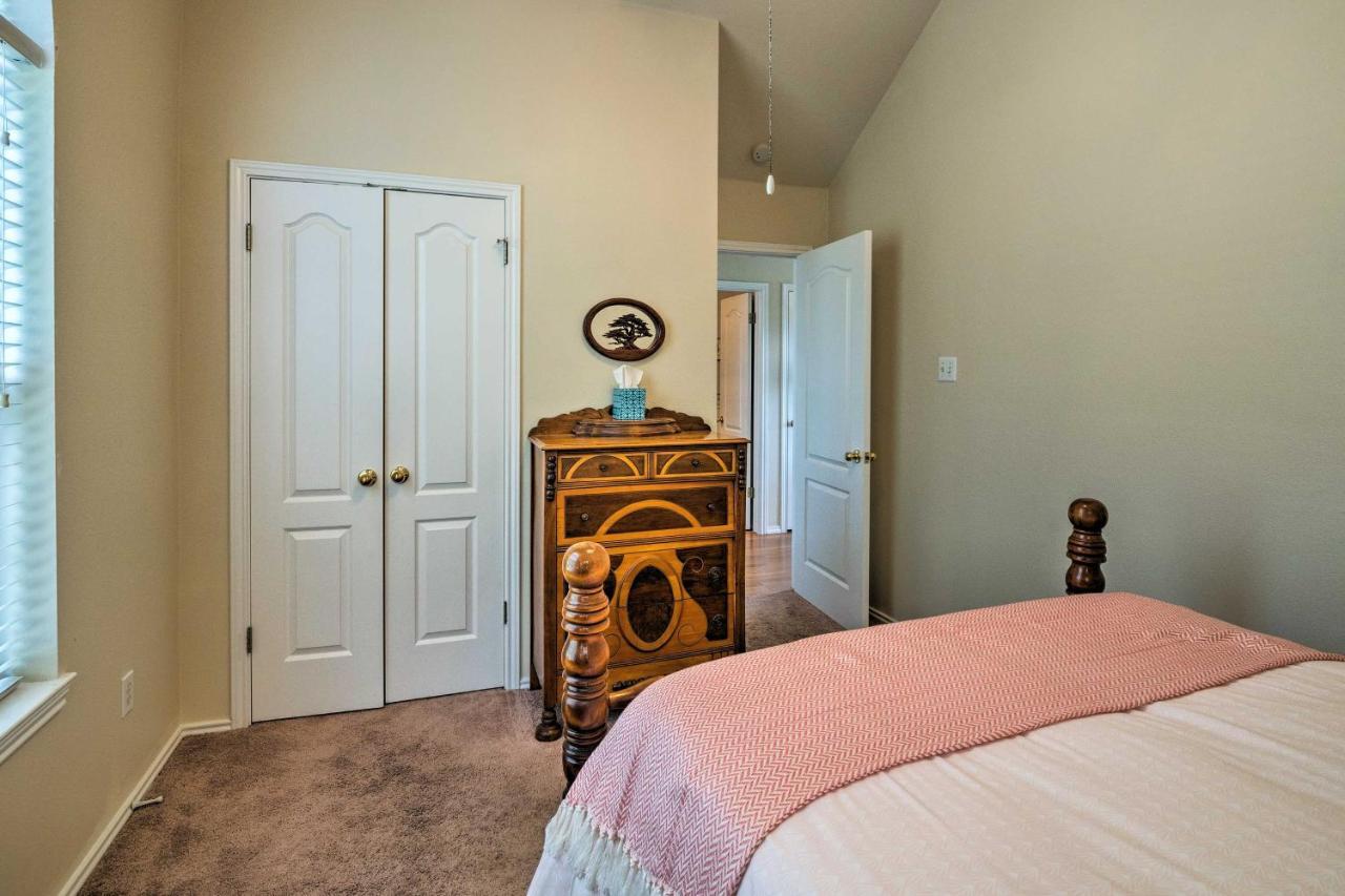 With 2 Furnished Decks And Views * Austin