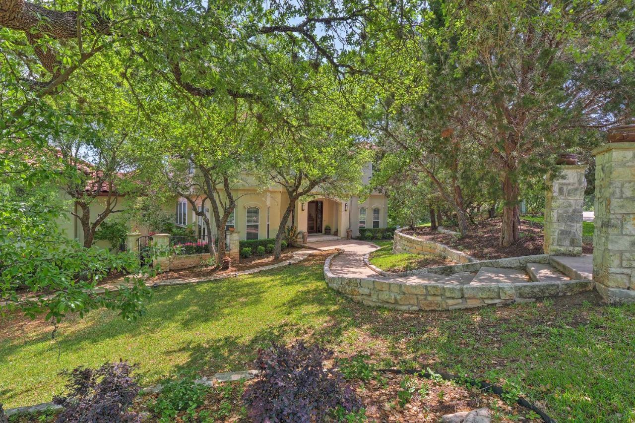 Chic With Infinity Pool 10 Mi To Downtown! Holiday home Austin