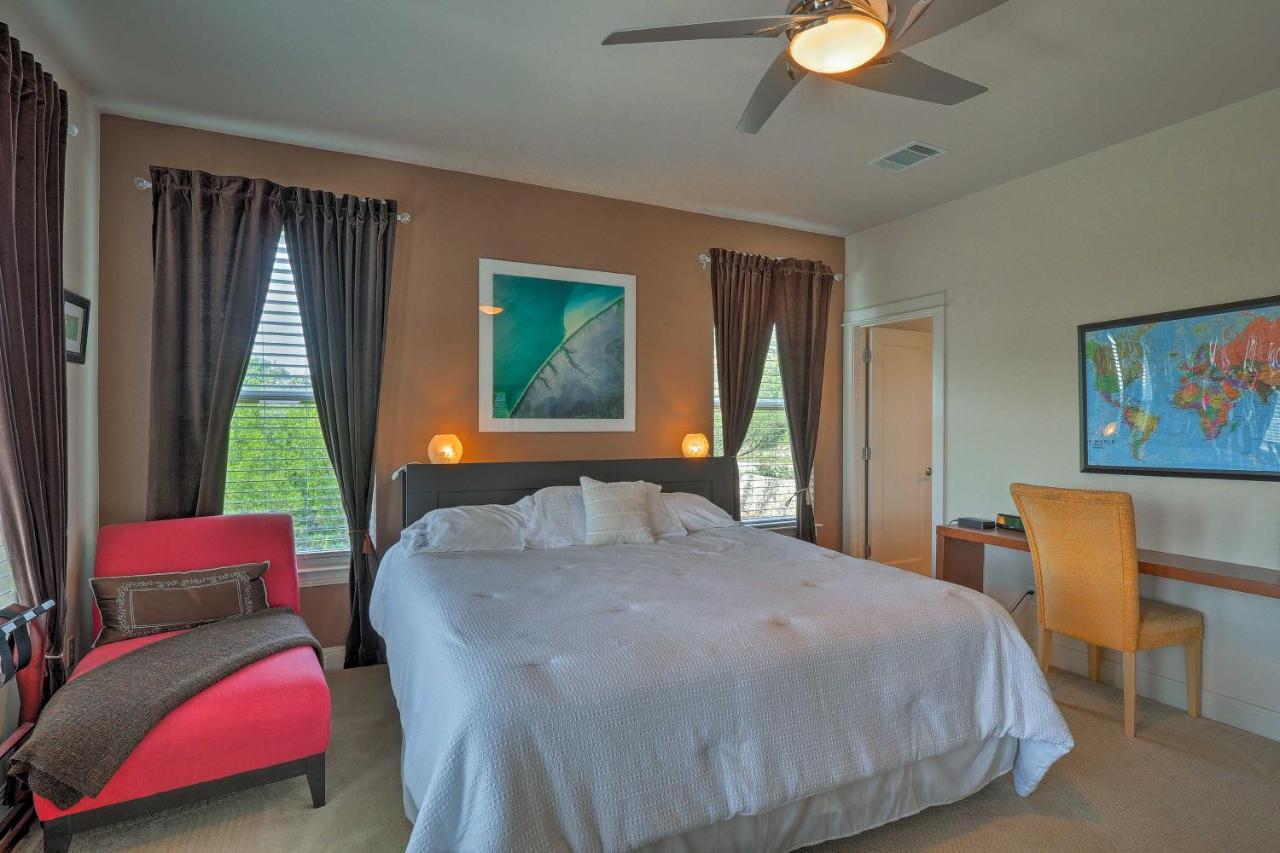 Chic With Infinity Pool 10 Mi To Downtown! Austin