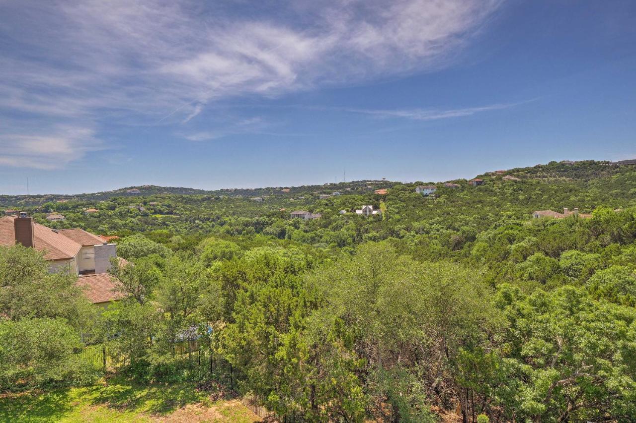 Chic With Infinity Pool 10 Mi To Downtown! Holiday home