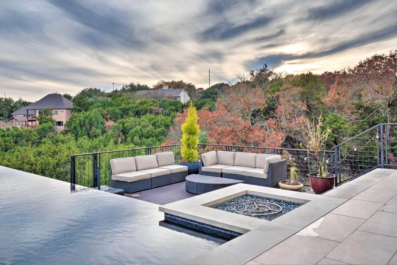 Holiday home Chic With Infinity Pool 10 Mi To Downtown! Austin