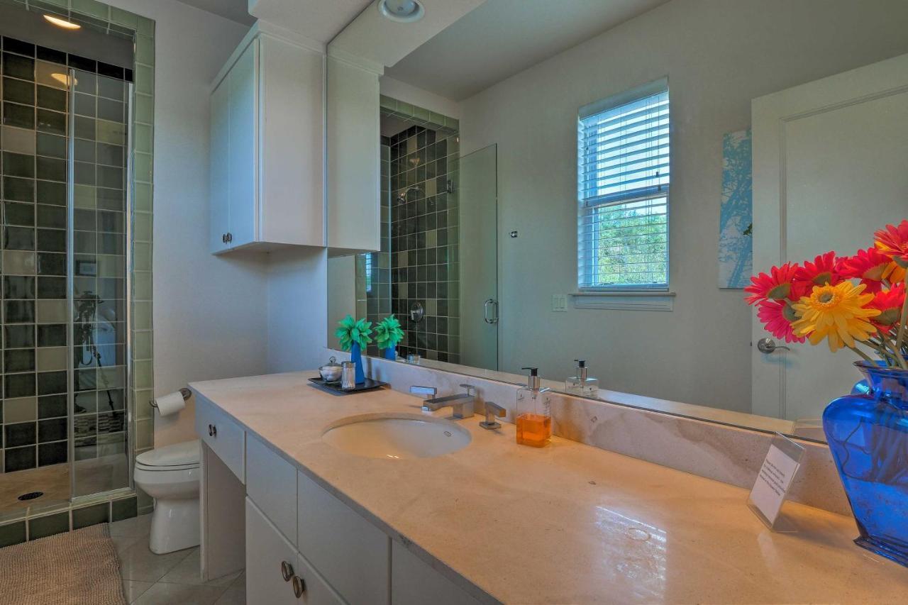 Chic With Infinity Pool 10 Mi To Downtown! Austin