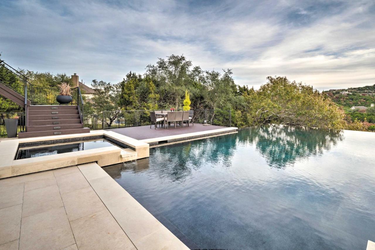 Chic With Infinity Pool 10 Mi To Downtown!