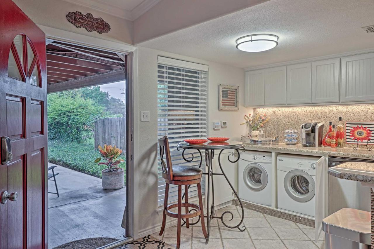 Apartment Modern With Pool Less Than 5 Mi To Downtown! Austin