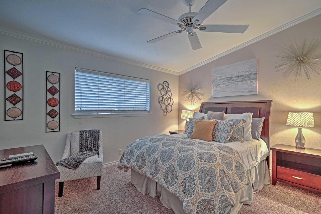Modern With Pool Less Than 5 Mi To Downtown!