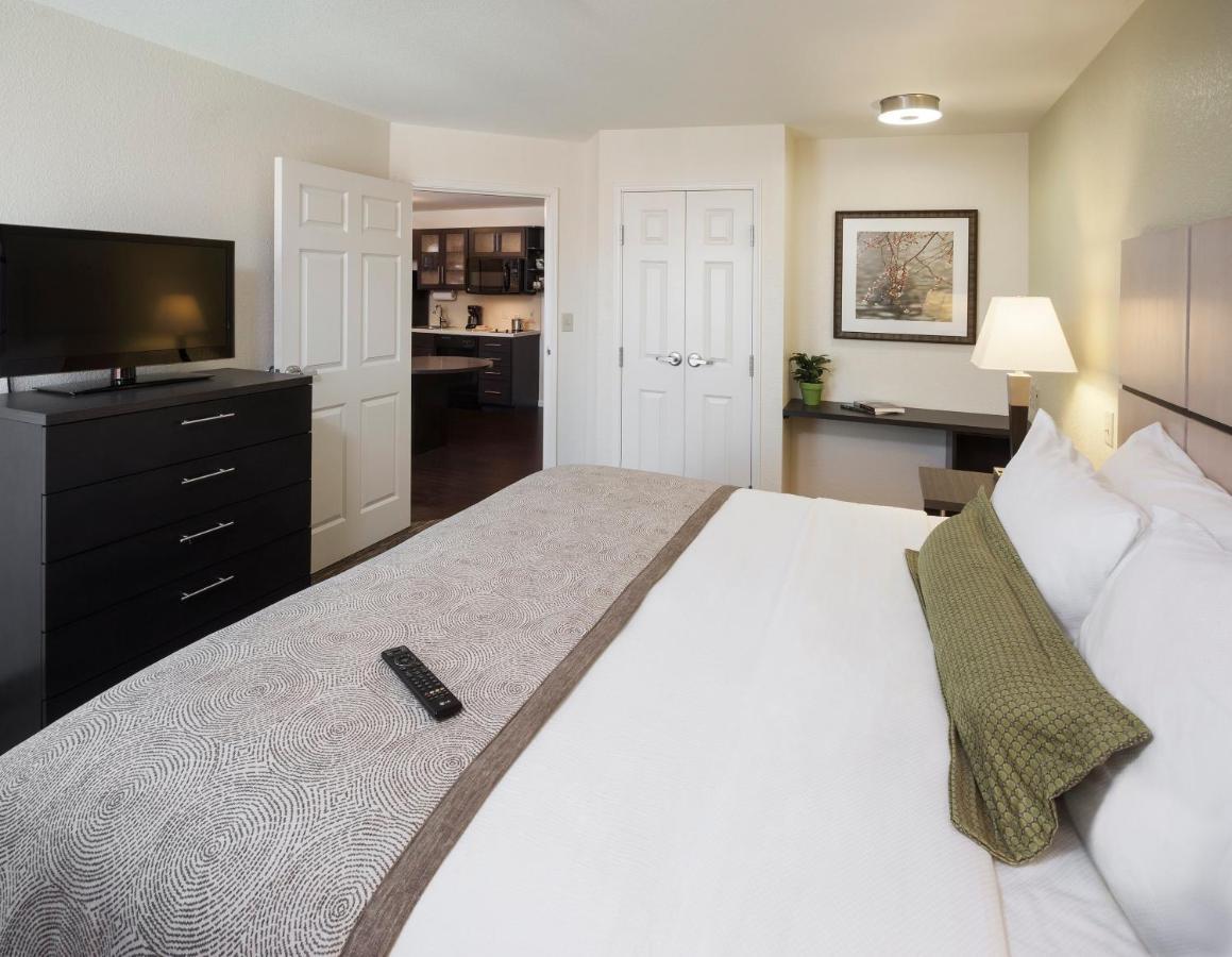 Candlewood - Airport By Ihg Hotel 3*